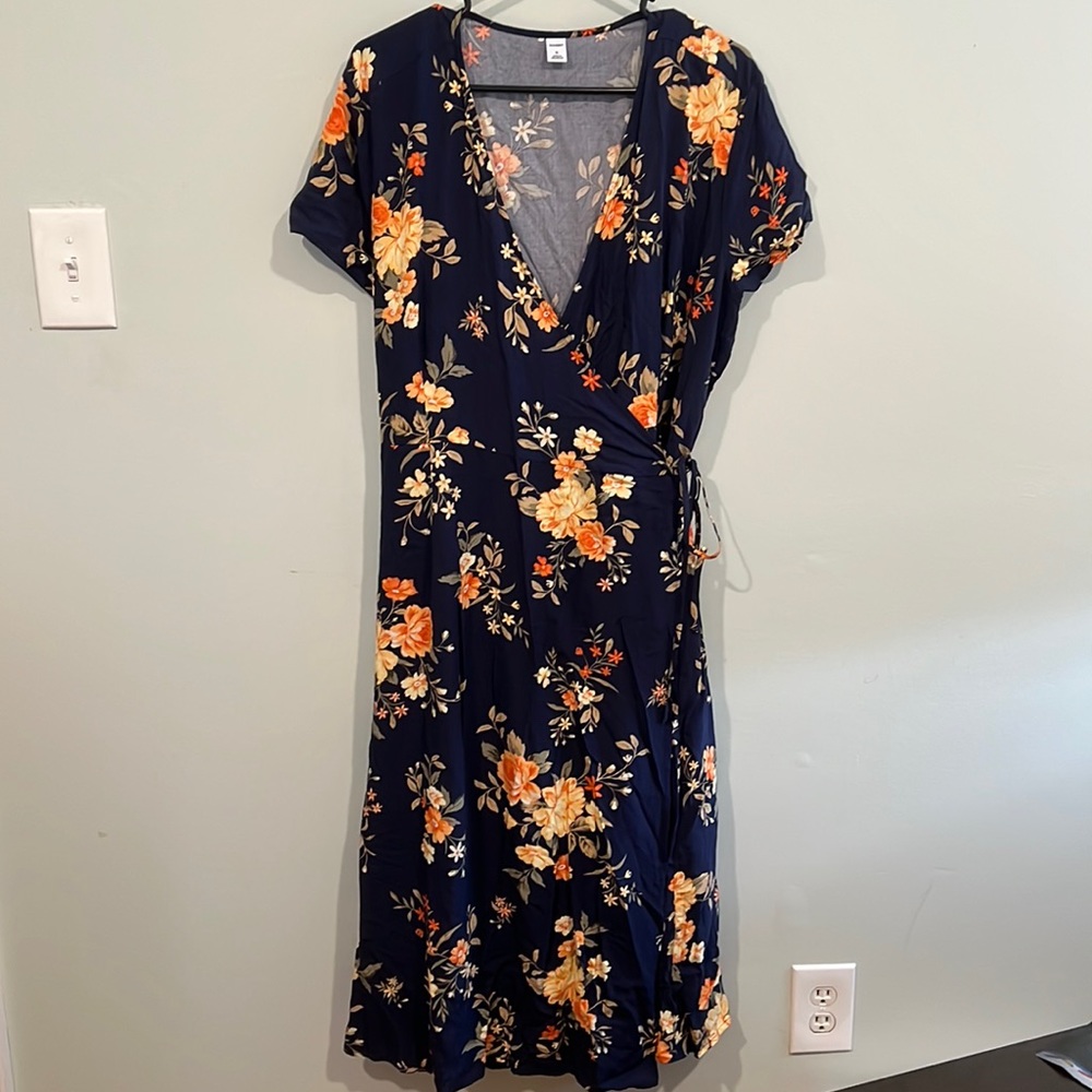 Old Navy floral wrap dress